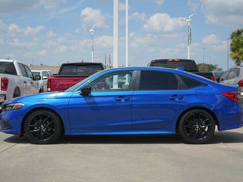 Used 2022 Honda Civic Sport image 3