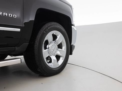 Used 2018 Chevrolet Silverado 1500 LTZ w/ Sport Package image 18