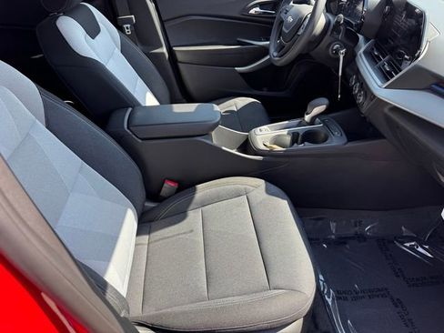 New 2026 Chevrolet Trax LS FWD image 7
