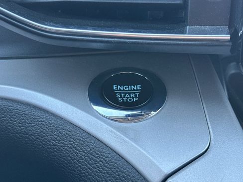 Used 2023 Ford Explorer XLT w/ Equipment Group 202A image 34