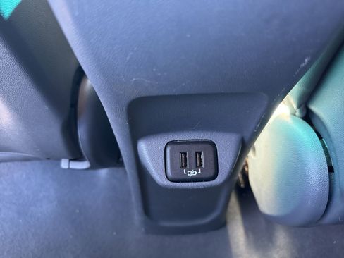 Used 2017 Chevrolet Bolt Premier w/ Driver Confidence II Package FWD image 17