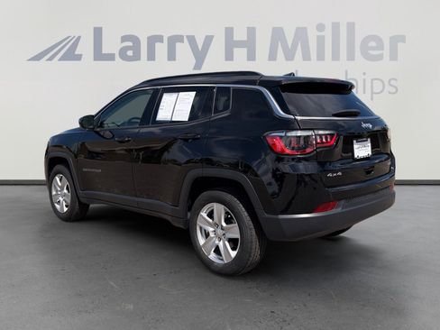 Used 2022 Jeep Compass Latitude AWD/4WD image 4