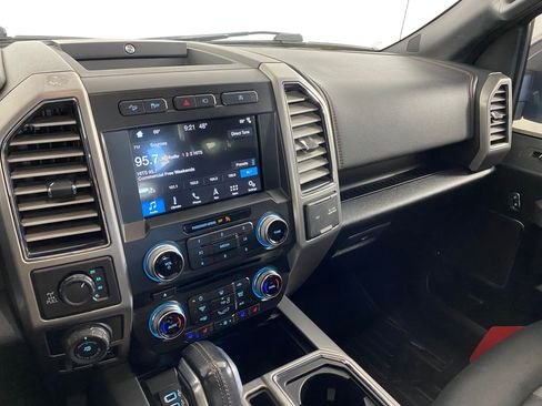 Used 2018 Ford F150 Platinum w/ Equipment Group 701A Luxury image 23