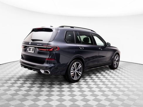 Certified 2025 BMW X7 xDrive40i w/ M Sport Package image 6