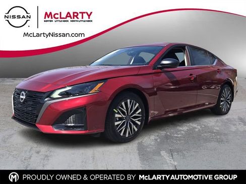 New 2026 Nissan Altima 2.5 SV FWD image 1