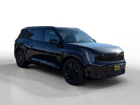 New 2026 Kia EV9 Land w/ Nightfall Edition Package image 7