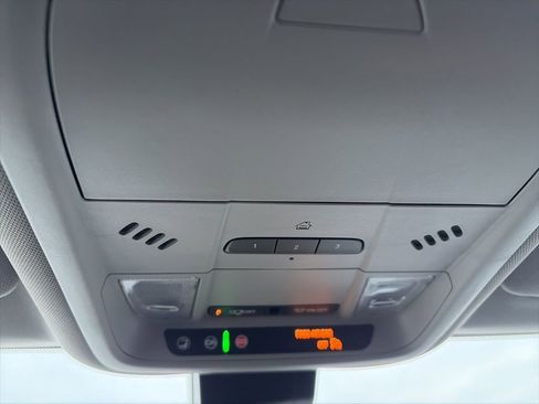 Certified 2021 GMC Terrain SLT image 45