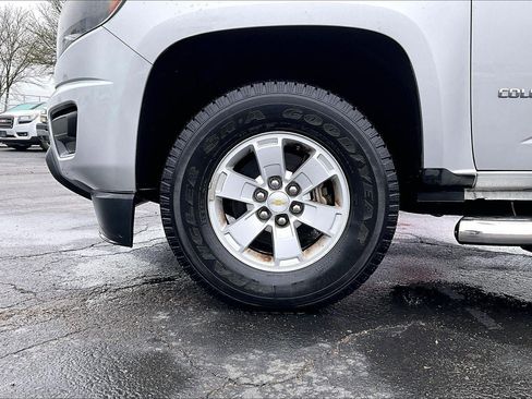 Used 2017 Chevrolet Colorado W/T w/ WT Convenience Package image 2