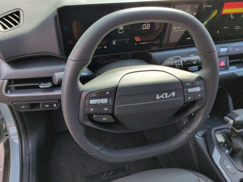New 2026 Kia K4 EX FWD image 11