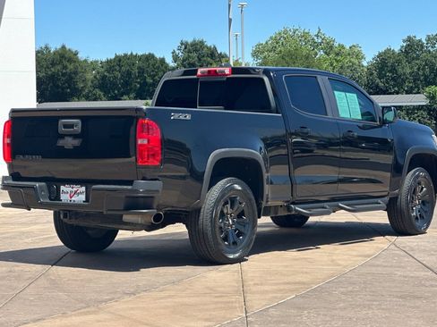 Used 2016 Chevrolet Colorado Z71 w/ Z71 Midnight Edition AWD/4WD image 4