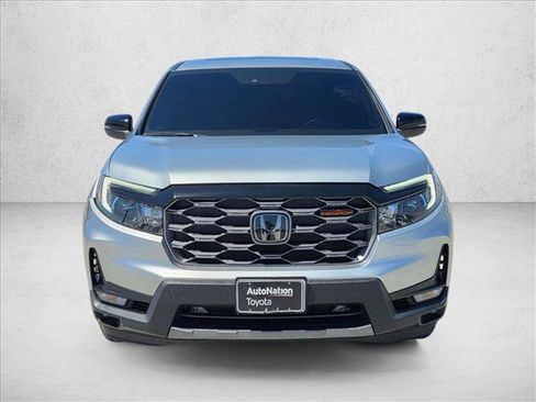 Used 2025 Honda Ridgeline TrailSport image 2