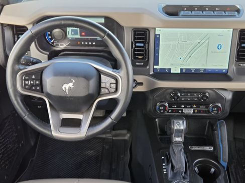 Used 2024 Ford Bronco Wildtrak AWD/4WD image 25