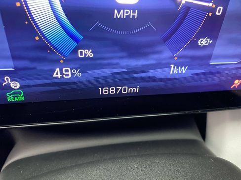 Used 2025 Chevrolet Equinox EV LT FWD image 17