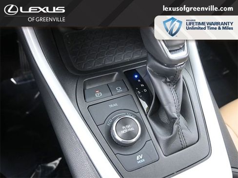 Used 2023 Toyota RAV4 XLE Premium image 21