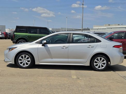 Used 2024 Toyota Corolla LE FWD image 6