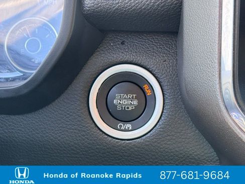 Used 2024 RAM 1500 Laramie image 17