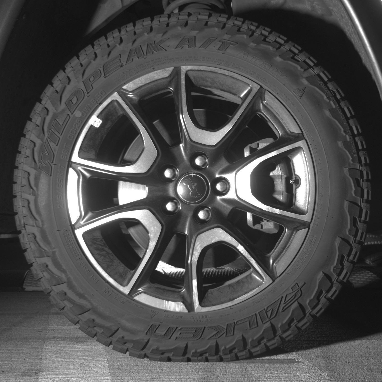 Used 2025 Jeep Compass Trailhawk AWD/4WD image 15
