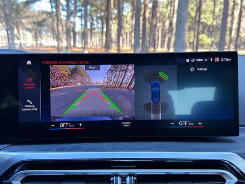 Certified 2023 BMW 330i Sedan w/ Premium Package image 4