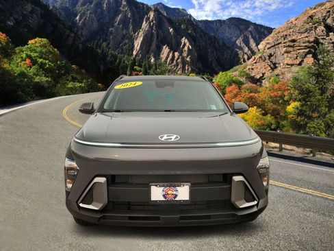 Used 2024 Hyundai Kona SEL AWD/4WD image 6