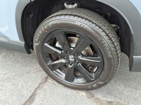 Certified 2025 Honda Pilot Black Edition image 13
