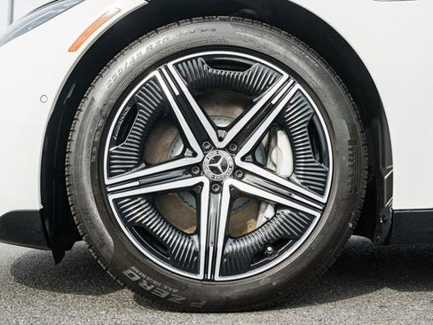 Certified 2024 Mercedes-Benz EQS 580 4MATIC Sedan image 17