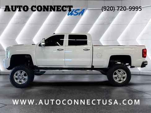 Used 2019 Chevrolet Silverado 2500 LTZ w/ Duramax Plus Package AWD/4WD image 5