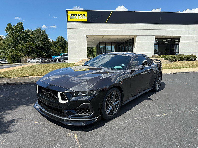 Used 2024 Ford Mustang Coupe RWD image 1