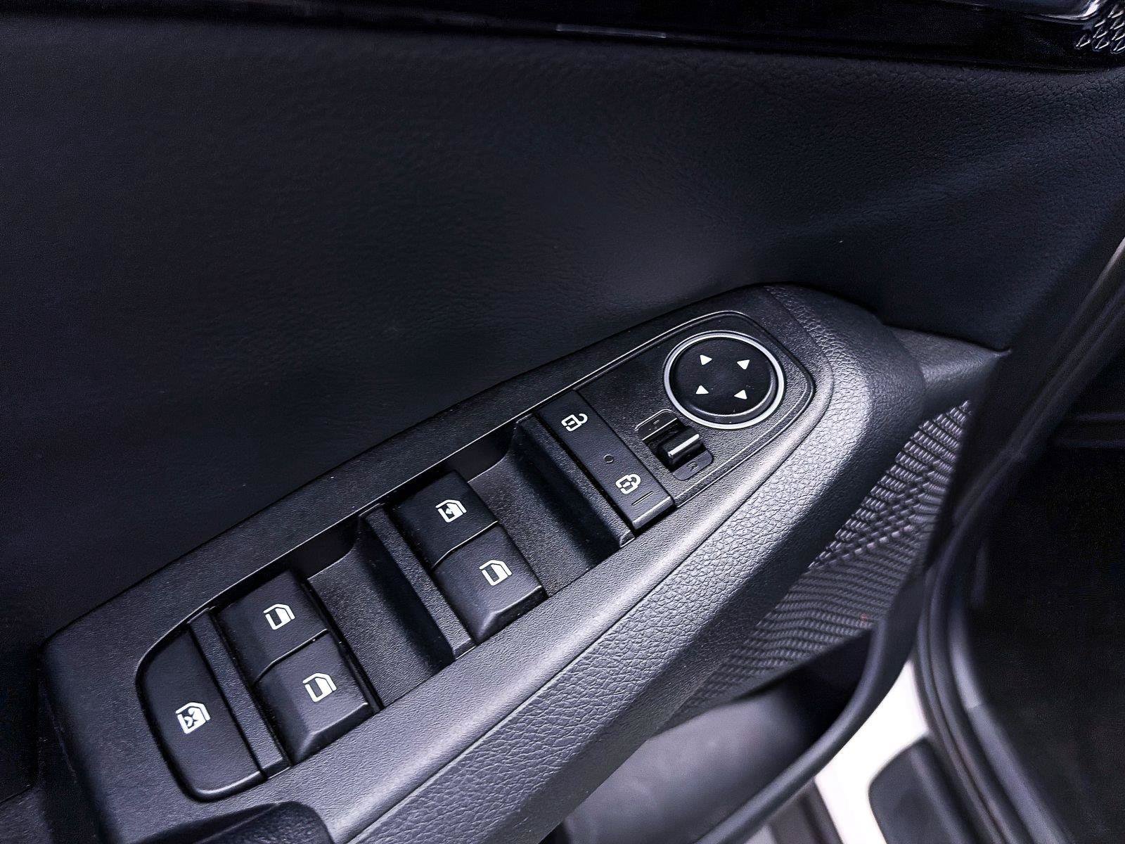 Used 2021 Kia Seltos S FWD image 19