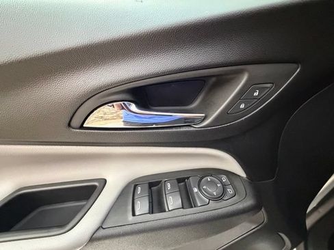 Used 2022 Chevrolet Equinox LT AWD/4WD image 27