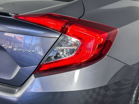 Used 2019 Honda Civic Sport image 8