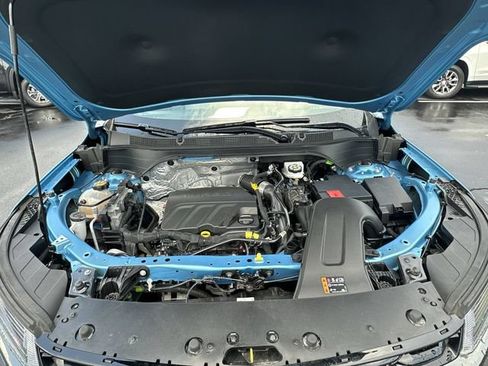 Certified 2025 Chevrolet Trax RS FWD image 26