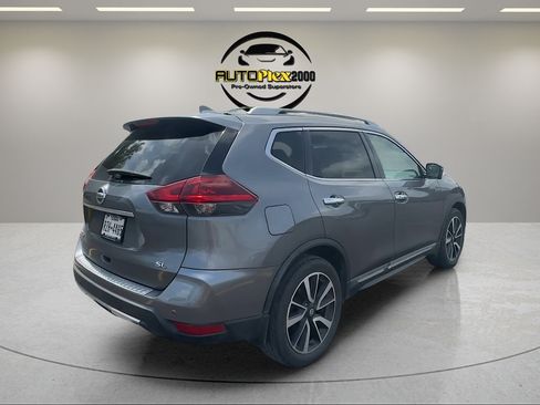 Used 2020 Nissan Rogue SL w/ Premium Package FWD image 7