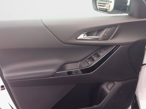 New 2026 Chevrolet Equinox LT w/ Convenience Package II image 15