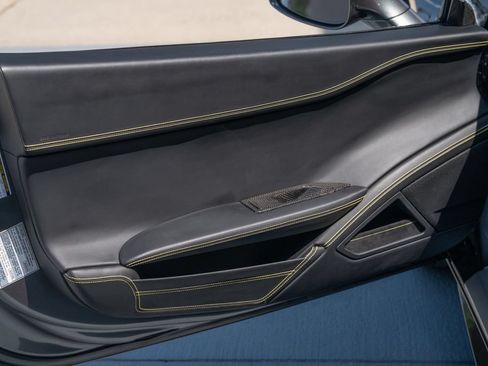 Used 2015 Ferrari 458 Italia Coupe RWD image 29