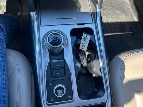 Used 2020 Ford Explorer XLT w/ Equipment Group 202A image 18