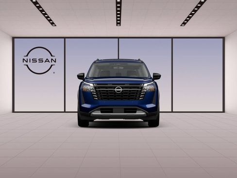 New 2026 Nissan Pathfinder Platinum AWD/4WD image 3
