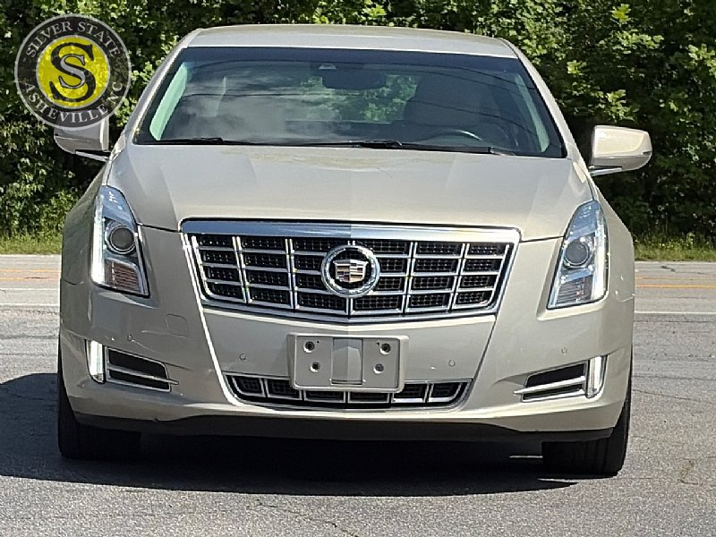 Used 2013 Cadillac XTS Luxury w/ Driver Awareness Package AWD/4WD image 2