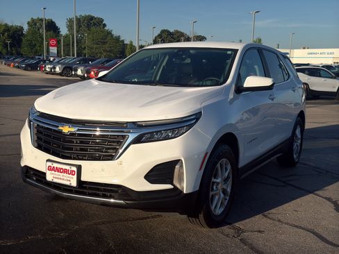 Certified 2023 Chevrolet Equinox LT AWD/4WD image 2