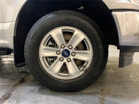 Used 2019 Ford F150 XLT w/ Trailer Tow Package image 9