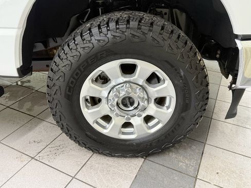 Used 2024 Ford F350 XLT AWD/4WD image 17