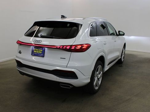 New 2025 Audi Q5 Premium Plus image 4