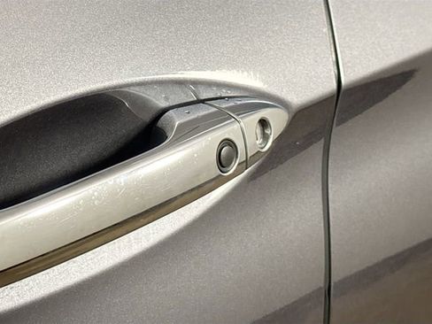 Used 2016 Honda Pilot Elite image 23