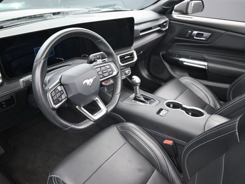 Used 2025 Ford Mustang GT Premium RWD image 20