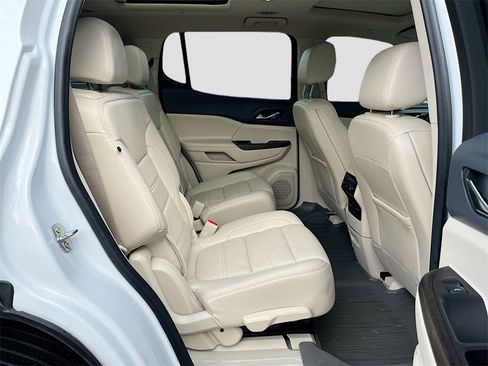 Used 2023 GMC Acadia Denali w/ Denali Ultimate Package image 31