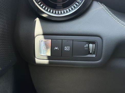 Used 2024 Chevrolet Blazer EV LT AWD/4WD image 28