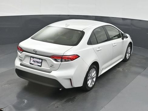 Used 2026 Toyota Corolla LE w/ LE Premium Package AWD/4WD image 38
