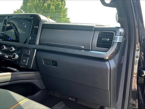Used 2024 Ford F250 Platinum AWD/4WD image 16