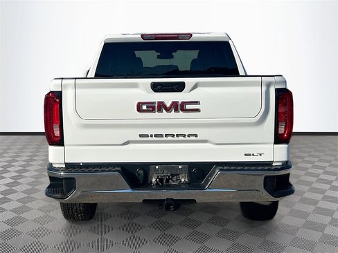 Used 2025 GMC Sierra 1500 SLT image 6