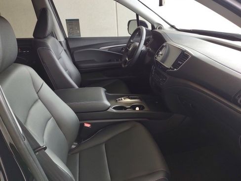 Certified 2024 Honda Ridgeline RTL image 34