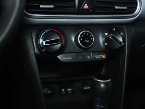 Used 2019 Hyundai Kona SEL image 26